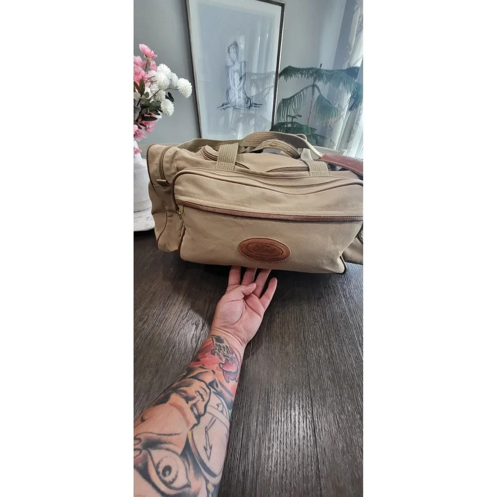 Ford Eddie Bauer Edition Beige 24x16